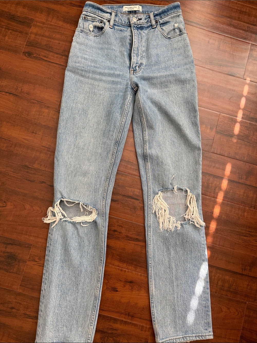 Abercrombie 90’s Straight Jeans